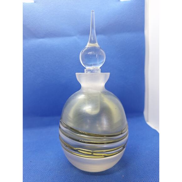 Vintage Art Glass Perfume Bottle- Excellent Condition- Estate Find - Picture 2 of 8